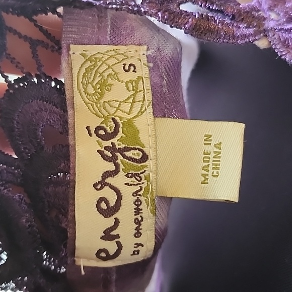 Energe by one world women's small tunic - Picture 6 of 6